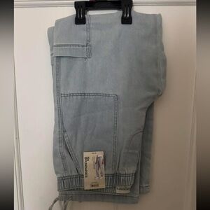 Women’s Light Blue Jeans